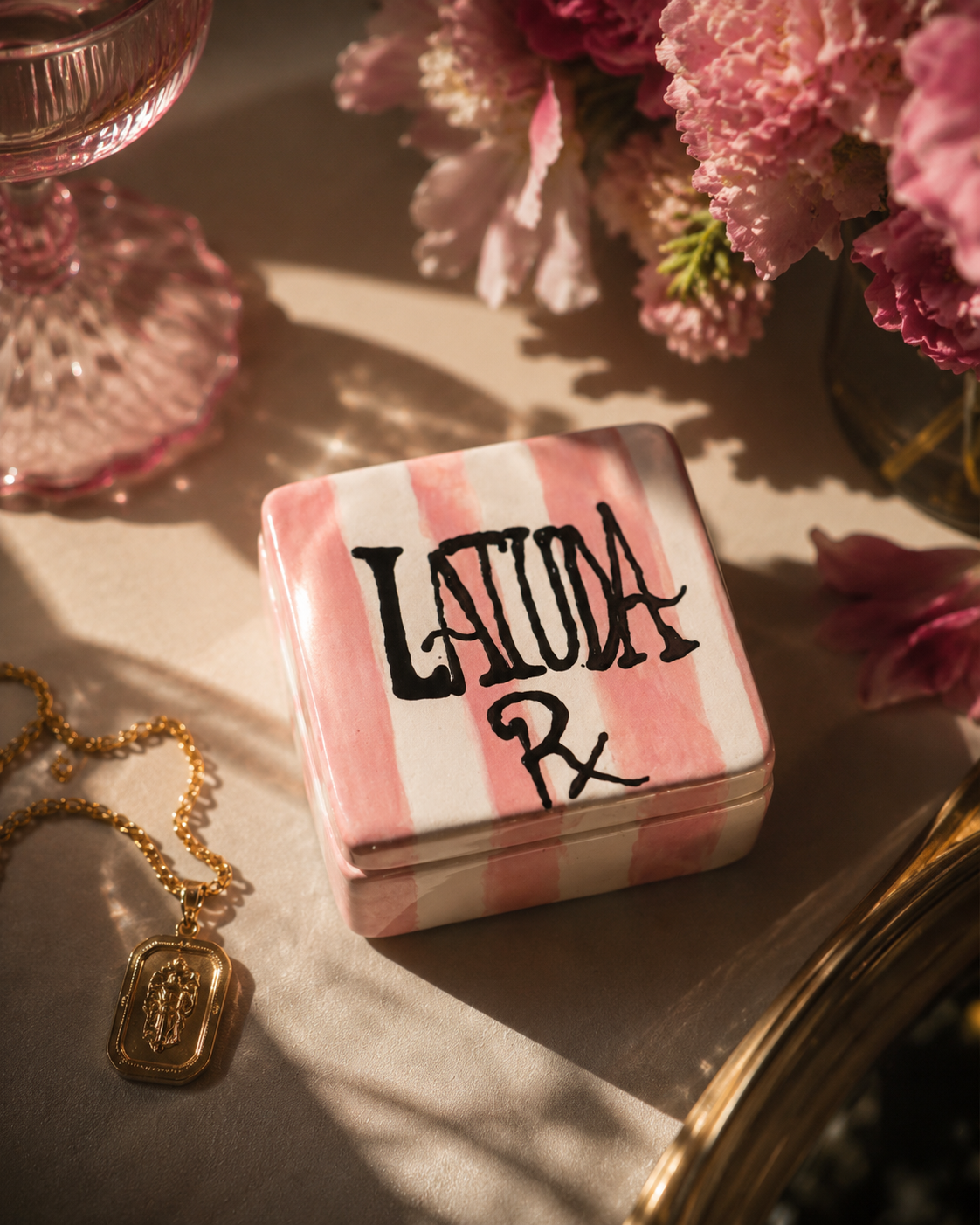 Lit Latud Pill Box